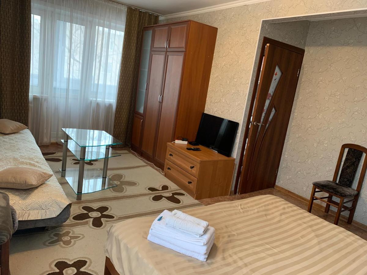 Уютная Квартира В Центре По Ул Гоголя Karagandy Dış mekan fotoğraf